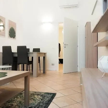 Appartamento Mistrangelohome 3 - In Pieno Centro Savona